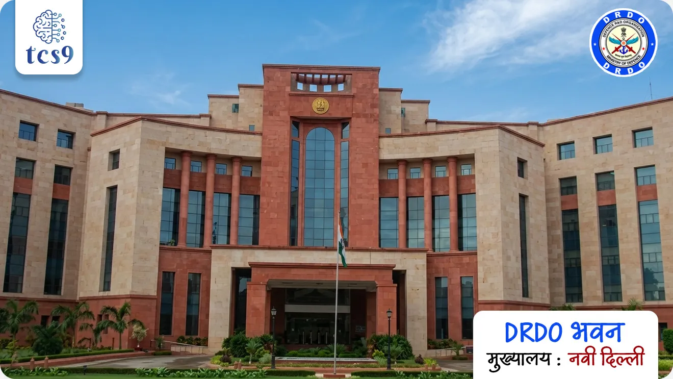 🚀 अग्नी-3 म्हणजे काय ? 

• अग्नी-3 हे मध्यम ते दीर्घ पल्ल्याचे (Intermediate-Range) बॅलेस्टिक क्षेपणास्त्र आहे,
• जे सुमारे 3,000 किमी पर्यंत लक्ष्य भेदू शकते.
• हे भारताच्या भू-आधारित आण्विक प्रतिबंधक व्यवस्थेचा (India’s land-based nuclear deterrent)  महत्त्वाचा भाग आहे.
• भारताच्या संरक्षण संशोधन आणि विकास संघटना (DRDO) ने   ‘अग्नी-3’ हे मिसाईल बनवले केले आहे.