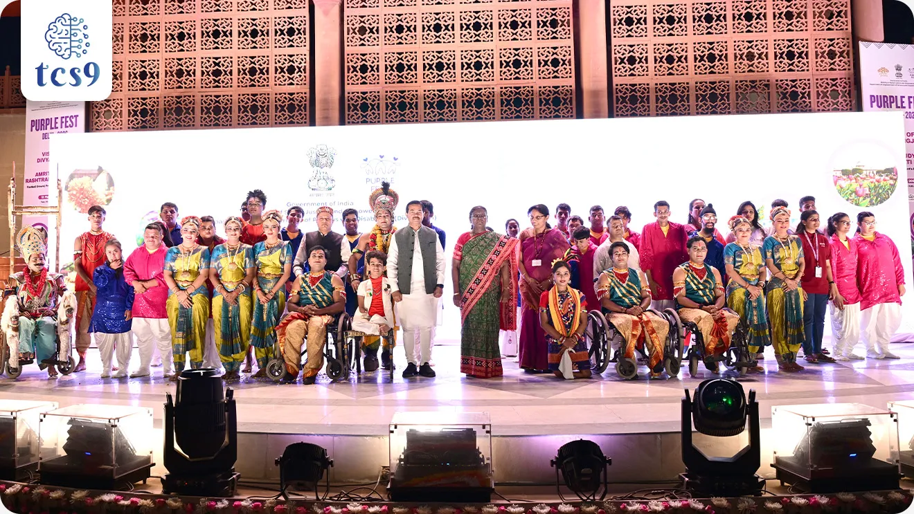 RASHTRAPATI BHAVAN HOSTS ‘PURPLE FEST’
Subject : GS - सरकारी योजना - उपक्रम
सरळसेवा, तलाठी, वनरक्षक, पोलीस भरती, अग्निवीर , रेल्वे भरती, SSC GD, MPSC, UPSC परीक्षेसाठी विचारलेले / संभाव्य महत्त्वपूर्ण प्रश्न
प्रश्न) अलिकडेच राष्ट्रपती भवनात आयोजित 'पर्पल फेस्ट' महोत्सवाचा चा मुख्य उद्देश काय आहे ?
1. समाजात महिलांना समजून घेणे, स्वीकृती देणे आणि त्यांचा समावेश वाढवणे.
2. समाजात ट्रान्सजेंडर लोकांना समजून घेणे, स्वीकृती देणे आणि त्यांचा समावेश वाढवणे.
3. समाजात दिव्यांग व्यक्तींना समजून घेणे, स्वीकृती देणे आणि त्यांचा समावेश वाढवणे.
4. समाजात वृद्ध व्यक्तींना समजून घेणे, स्वीकृती देणे आणि त्यांचा समावेश करणे.
उत्तर : समाजात दिव्यांग व्यक्तींना समजून घेणे, स्वीकृती देणे आणि त्यांचा समावेश वाढवणे.
बातमी काय ?
• नवी दिल्ली येथे राष्ट्रपती भवनातील अमृत उद्यानात दिव्यांगजनांची प्रतिभा, कर्तृत्व आणि आकांक्षांचा गौरव करणारा, 'पर्पल फेस्ट' हा एक दिवसीय महोत्सव आयोजित करण्यात आला होता.
• या कार्यक्रमात टाटा पॉवर, अमेरिकन इंडिया फाउंडेशन, द हंस फाउंडेशन, टेक महिंद्रा फाउंडेशन आणि इतर प्रमुख भागधारकांसोबत अभूतपूर्व भागीदारी (collaborations) देखील झाली.
• ही भागीदारी शिक्षण, कौशल्य, रोजगार आणि सुलभतेवर लक्ष केंद्रित करून दिव्यांगजनांच्या जीवनात शाश्वत आणि चांगला बदल घडवण्यासाठी योगदान देईल.
🧐 पर्पल फेस्ट महोत्सवाचे आयोजन कोणत्या मंत्रालयातर्फे करण्यात आले ?
• भारत सरकारच्या सामाजिक न्याय आणि सक्षमीकरण मंत्रालयातर्फे (Union Ministry of Social Justice and Empowerment)
पर्पल फेस्ट महोत्सवाचे आयोजन करण्यात आले.
🤔 पर्पल फेस्ट महोत्सवाचे उद्दिष्ट कोणते ?
🤔 पर्पल फेस्ट महोत्सव का आयोजित करण्यात येतो ?
• विविध प्रकारचे अपंगत्व आणि लोकांच्या जीवनावर होणाऱ्या त्याच्या परिणामांविषयी जनजागृती करणे आणि
• समाजात दिव्यांग व्यक्तींचा स्वीकार आणि समावेश याबद्दल समज वाढवणे, हे 'पर्पल फेस्ट' या महोत्सवाचे उद्दिष्ट आहे.
• पर्पल फेस्ट' हा दिव्यांग व्यक्तींच्या समावेश, सक्षमीकरण आणि समानतेच्या दिशेने एक महत्त्वाचा उपक्रम आहे.
पर्पल फेस्ट महोत्सवात आयोजित उपक्रम :
• क्रीडा स्पर्धा
• डिजिटल समावेशन आणि उद्योजकता या विषयावरील कार्यशाळा
• अॅबिलिंपिक (अपंगांसाठी कौशल्य प्रदर्शन स्पर्धा)
• सृजनात्मक उपक्रम
• सांस्कृतिक कार्यक्रम